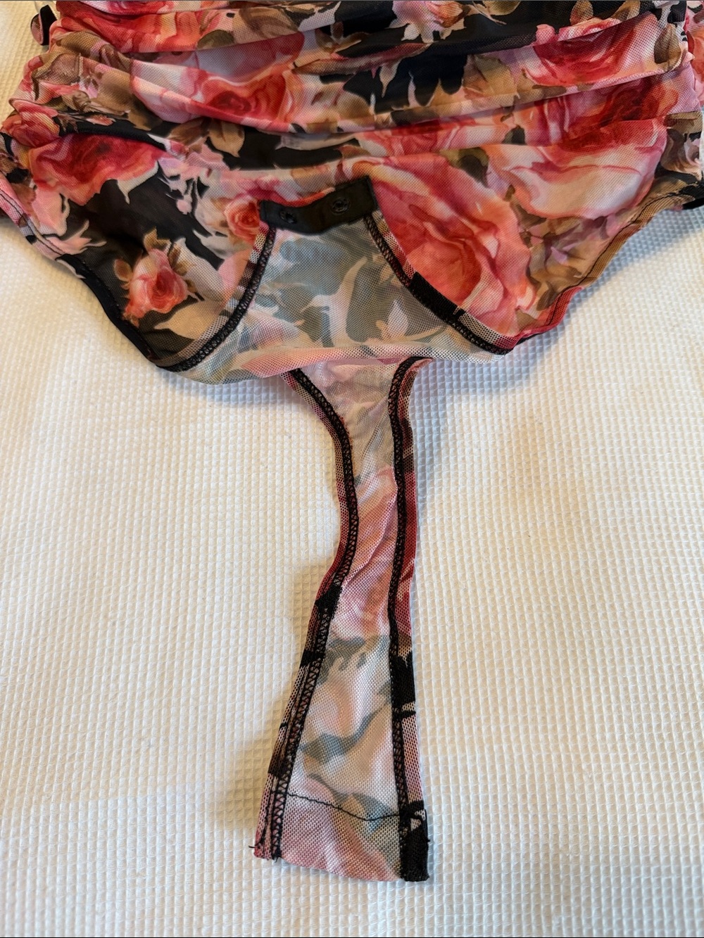 Lulu Floral Ruched Waist Bodysuit Size Small NWT - Picture 6 of 11